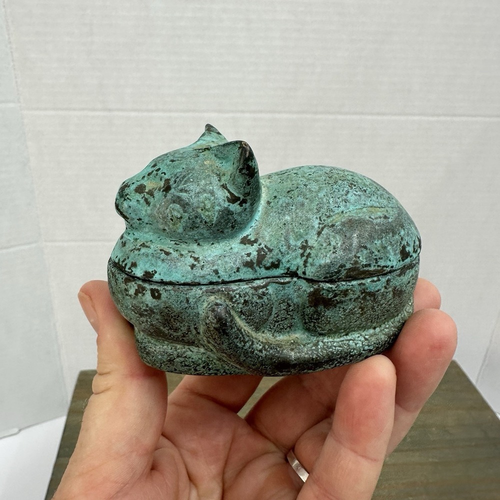 Vintage Cat Trinket Box Cast Iron Special Gifts Decorative Verdigris Patina 3"
